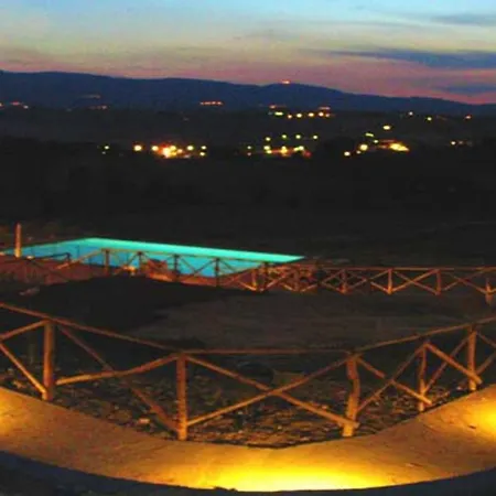 Fabulous Spoleto-poolside-sleeps-20pool, Jacuzzi, Gardens Villa *
