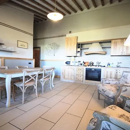 Villa Fabulous Spoleto-poolside-sleeps-20pool, Jacuzzi, Gardens Spoleto