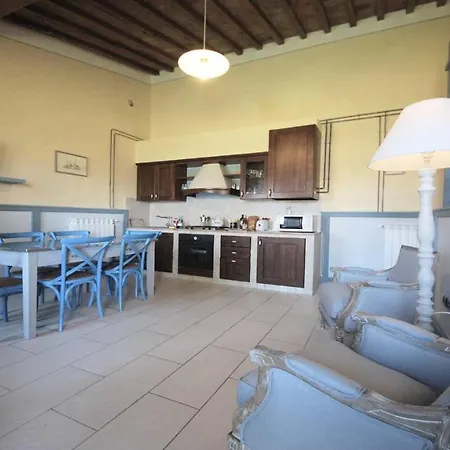 Villa Fabulous Spoleto-poolside-sleeps-20pool, Jacuzzi, Gardens