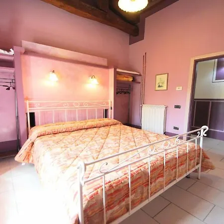 Fabulous Spoleto-poolside-sleeps-20pool, Jacuzzi, Gardens * Spoleto
