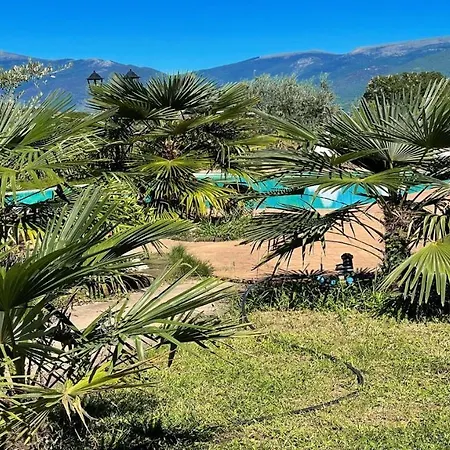 Villa Fabulous Spoleto-poolside-sleeps-20pool, Jacuzzi, Gardens