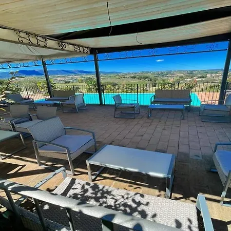 Fabulous Spoleto-poolside-sleeps-20pool, Jacuzzi, Gardens Villa